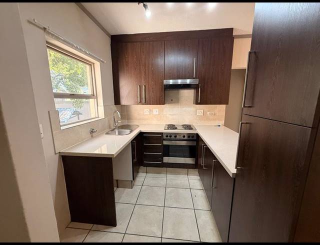 1 BEDROOM PROPERTY TO RENT IN BRYANSTON